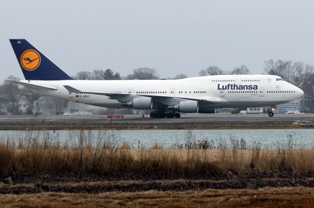 Boeing 747-400 (D-ABVX) - 'Lufthansa 5 Charlie Foxtrot' attiving from Frankfurt