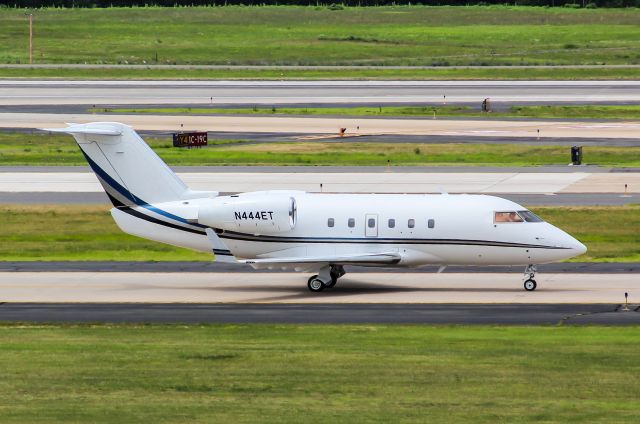 Canadair Challenger (N444ET)