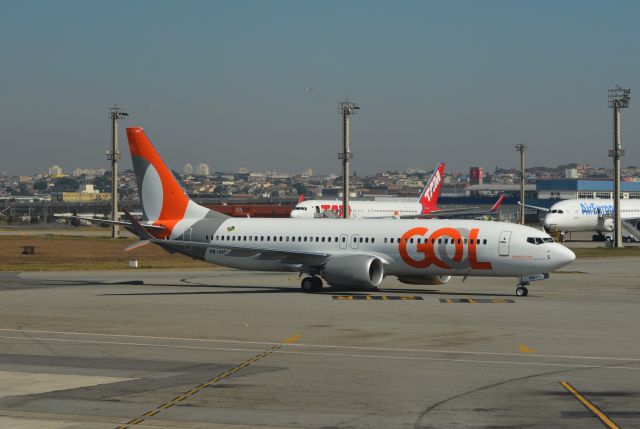 Boeing 737 MAX 8 (PR-XMA) - First MAX for Gol