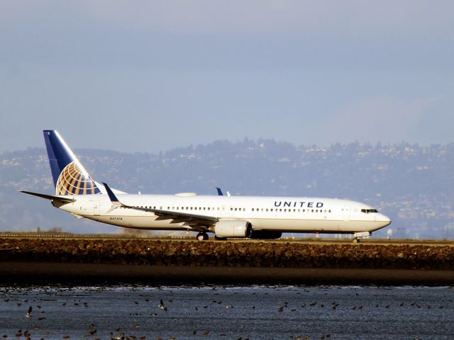 Boeing 737-900 (N47414)