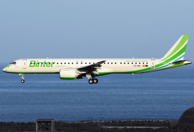 EMBRAER ERJ-190-400 (EC-NNV)