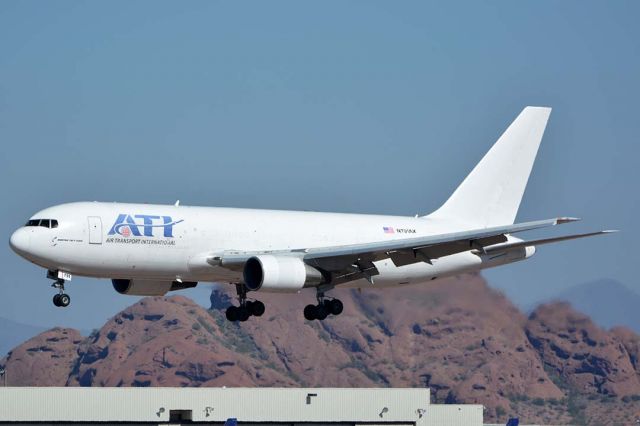 BOEING 767-200 (N791AX) - Air Transport International Boeing 767-291 N791AX at Phoenix Sky Harbor on January 24, 2016. It first flew as N5573K on February 12, 1985. Its construction number is 23141. It was delivered to All Nippon as JA-8239 on March 5, 1985. Airborne Express registered it as N791AX on June 27, 2001 and leased it to RIO Linhas Aereas as PR-IOE on July 29, 2011. Air Transport International registered it as N791AX on December 4, 2012. 