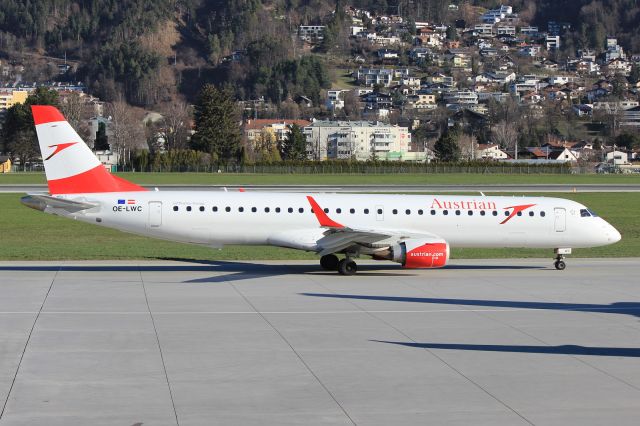 EMBRAER 195 (OE-LWC)