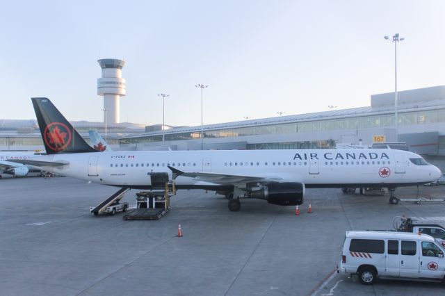 Airbus A321 (C-FGKZ)