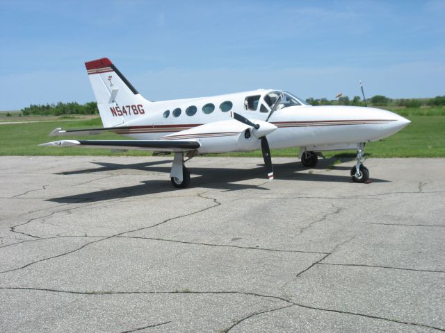 Cessna 421 (N5478G)