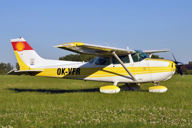 Cessna Skyhawk (OK-VFR) - Cessna 172N Skyhawk 100 II - Letov Air Flight Services (ex N739QR)