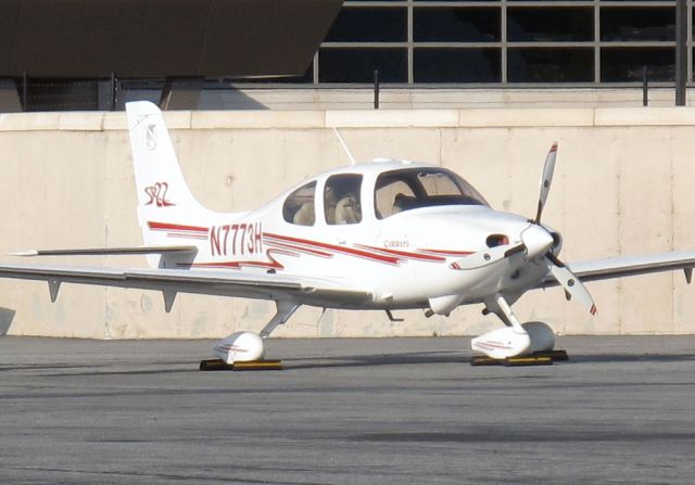 Cirrus SR-22 (N7773H)