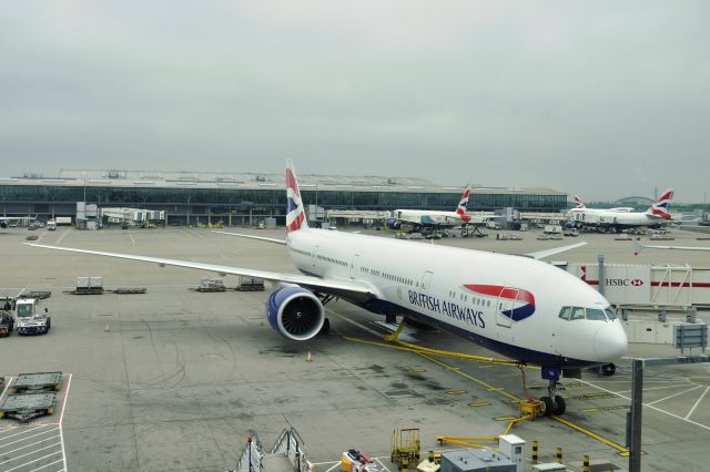 BOEING 777-300 (G-STBL) - British Airways Boeing 777-36N(ER) G-STBL in London Heathrow 