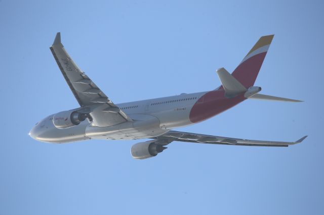 Airbus A330-200 (EC-MJT)