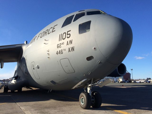 Boeing Globemaster III (N1105) - USAF Reach !