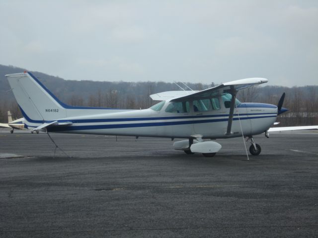 Cessna Skyhawk (N64182) - Sadly, this plane crashed on July 26, 2012.