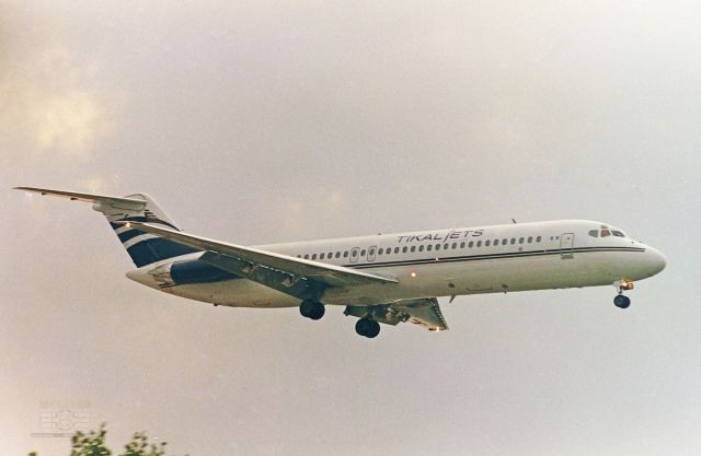 McDonnell Douglas DC-9-30 (TG-URY) - Tikal Jets / Douglas DC-9-32 C/N 47529 / TG-URY / MMMX 06/2004