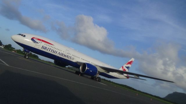 Boeing 777-200 (G-VIIT)