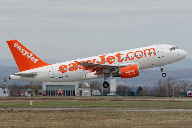 Airbus A319 (G-EZIP)