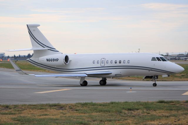 Dassault Falcon 2000 (N669HP)