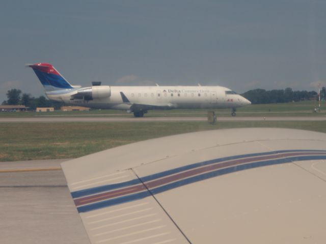 Piper Saratoga (N30082) - Taxiing in Tenn.