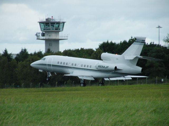Dassault Falcon 900 (N694JP) - N694JP Falcon 900EX CN 59 SEEN LANDING AT SHANNON 24-09-2010 ON RUNWAY 06