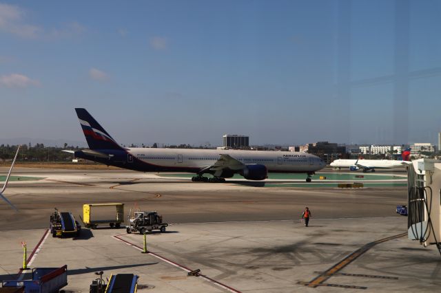 BOEING 777-300ER (VP-BGB) - 6/18/18 Aeroflot on Txy E