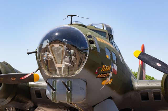 NL7227C — - Texas Raiders B-17G at Houston airshow April 14, 2019