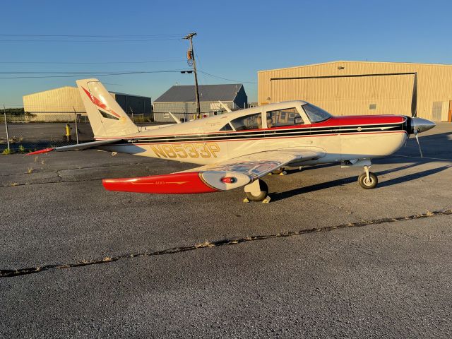 Piper PA-24 Comanche (N8533P)