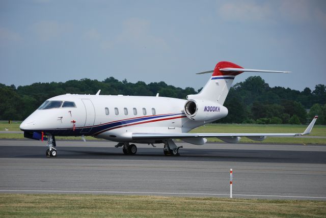 Bombardier Challenger 300 (N300KH) - SEVEN KH AVIATION LLC at KJQF - 5/13/10