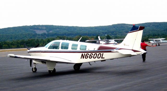 Beechcraft Bonanza (36) (N6600L)