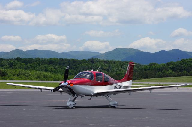 Cirrus SR-22 (N167SP) - Photo taken 5/26/17