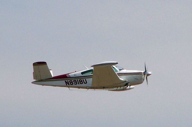 Beechcraft 35 Bonanza (N8918U)