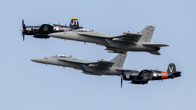 — — - US Navy Legacy Flight  E/A-18, F4Us)