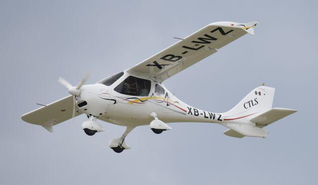 FLIGHT DESIGN CT (XB-LWZ) - Airventure 2018