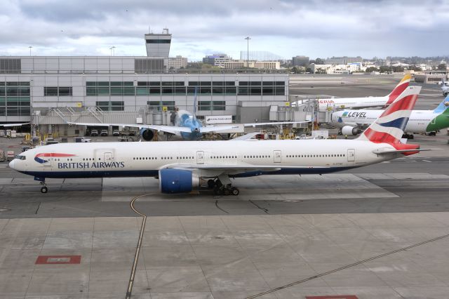 BOEING 777-300ER (G-STBE) - 17th August, 2024: BA 285 from London Heathrow taxiing to the gate at International Terminal A at San Francisco. 