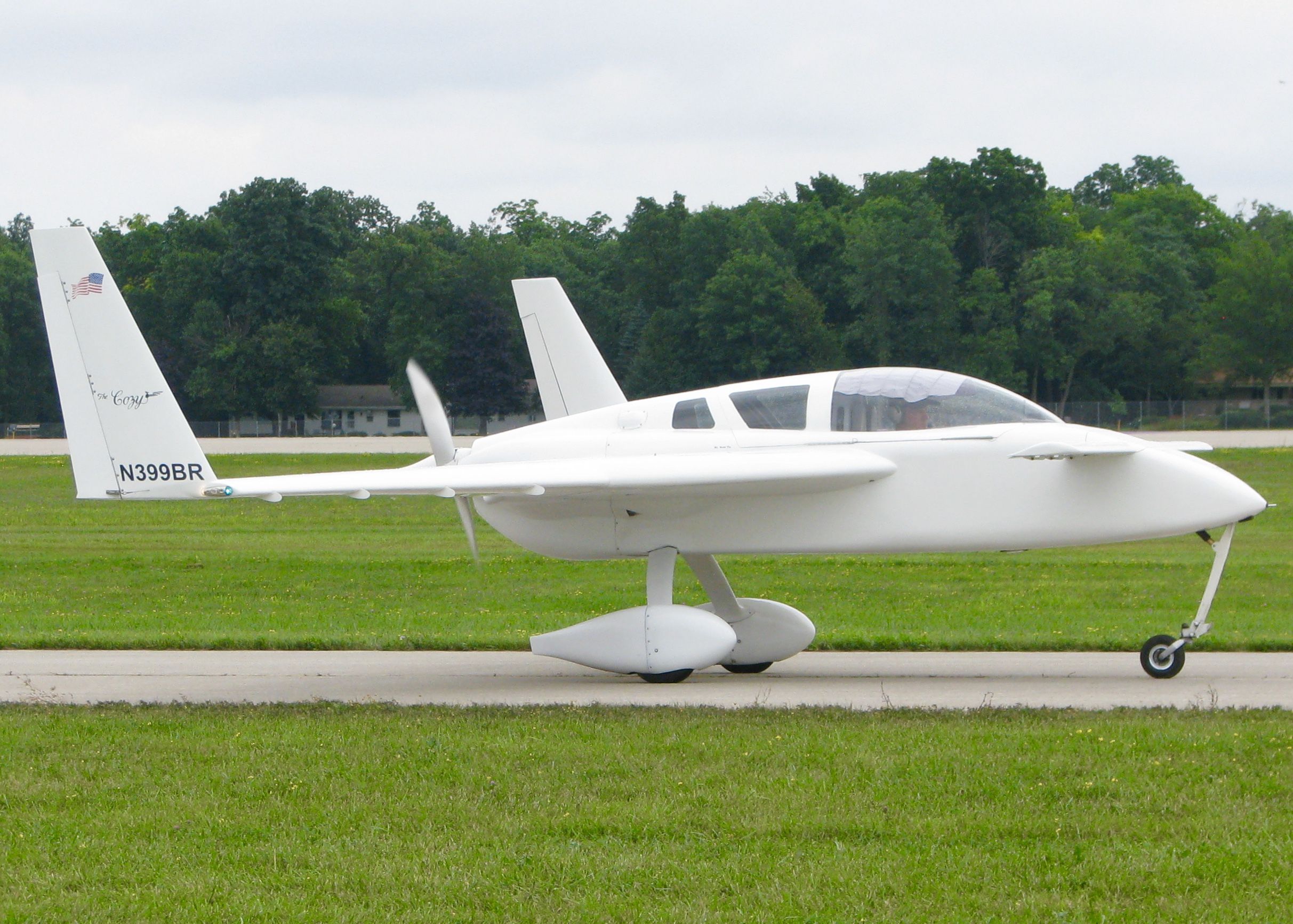 Experimental 100kts-200kts (N399BR) - AirVenture 2016.       2000 Co-Z Cozy Mark III