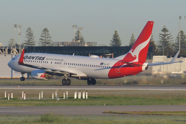 Boeing 737-800 (VH-VZY) - Adelaide, South Australia, August 25, 2020. Qantas Flt 724 to Canberra at 0718 departs off Rw 23.