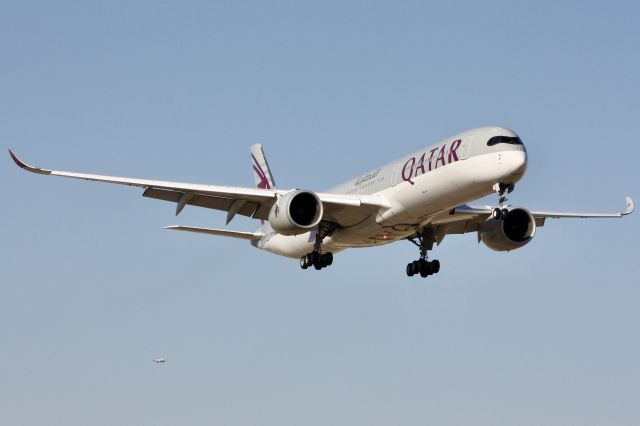 Airbus A350-1000 (A7-ANF)