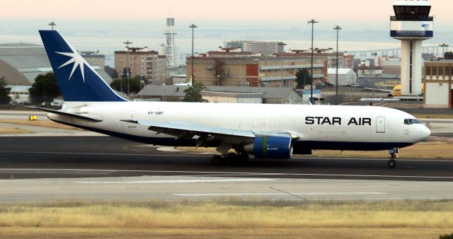 BOEING 767-200 (OY-SRF)