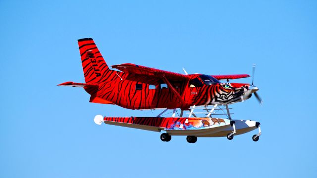 Quest Kodiak (N31JA) - A KODIAK 100 (msn 100-0042) on final to Rwy 16R on 7.20.18.