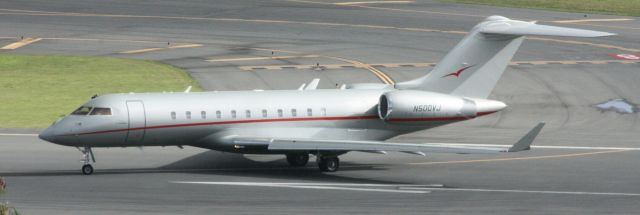 Bombardier Global 5000 (N500VJ)