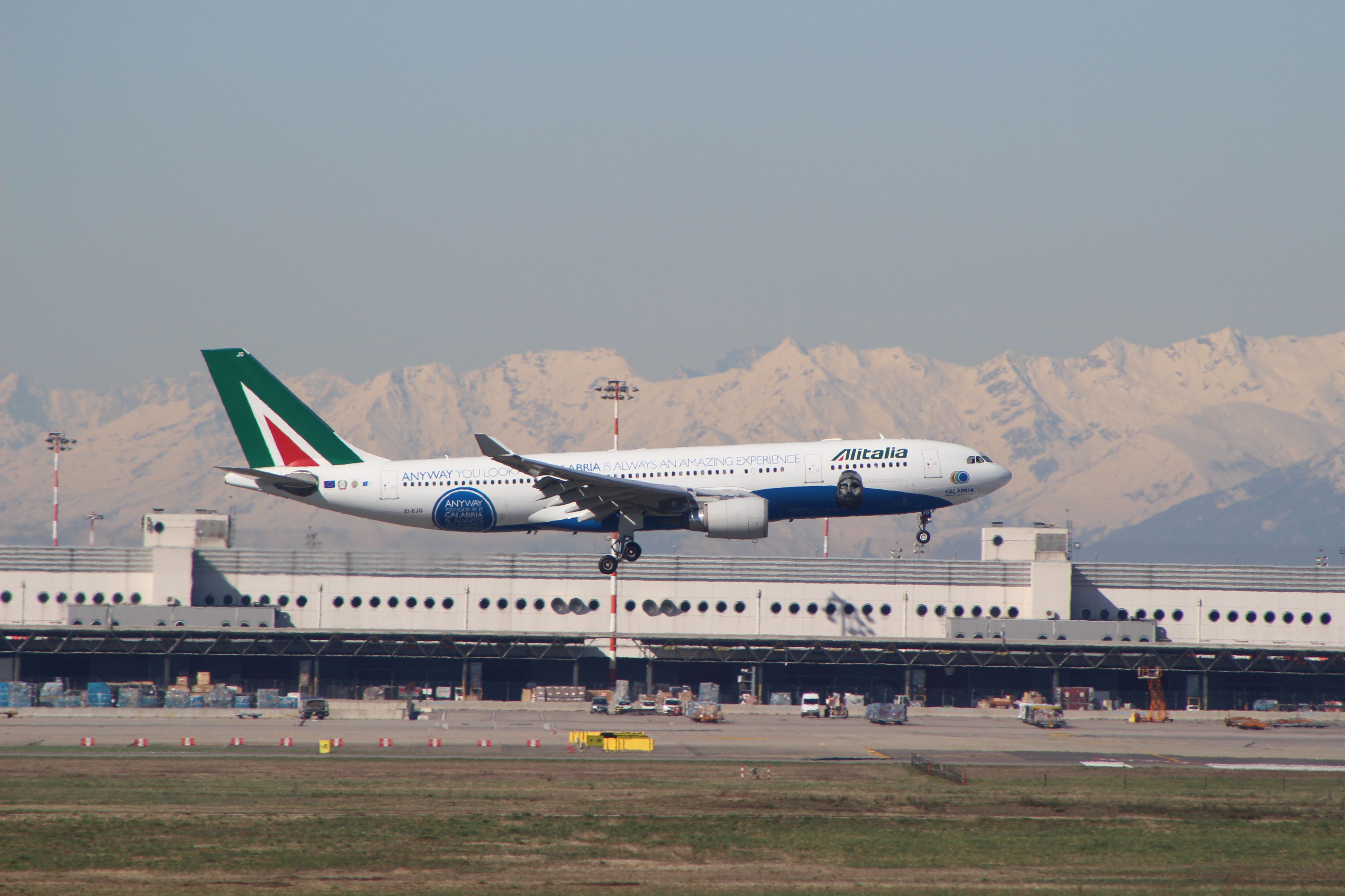 Airbus A330-300 (EI-EJG)