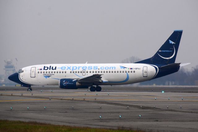 Boeing 737-700 (I-BPAI)