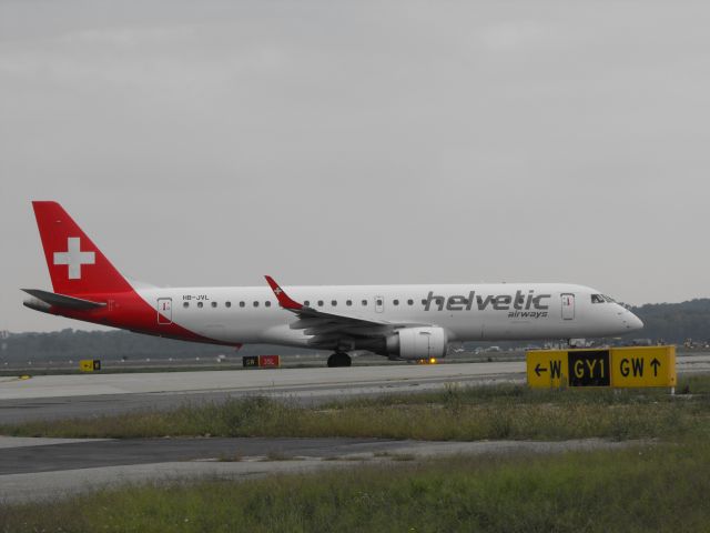 Fokker 100 (HB-JVL)