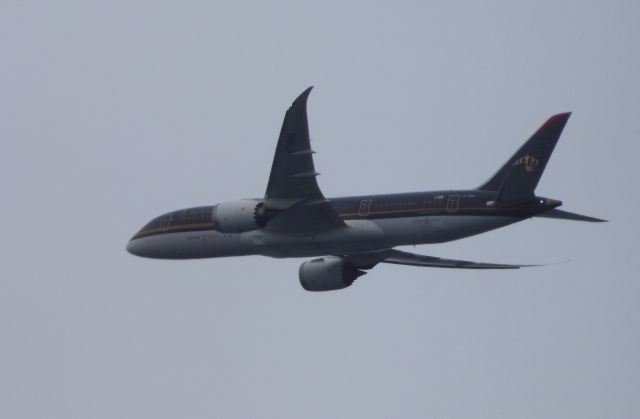 Boeing 787-8 (JY-BAA) - Shown here is a Royal Jordanian Boeing 787-8 off the coast of Monmouth NJ in the Winter of 2016.