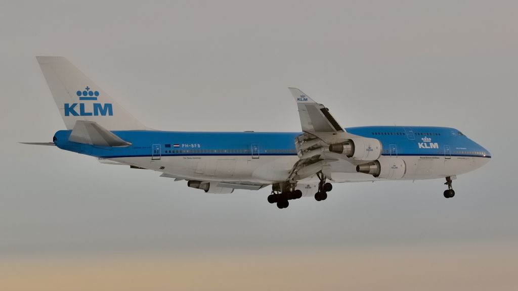 Boeing 747-400 (PH-BFB)