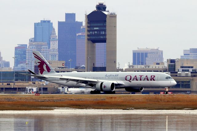 Airbus A350-900 (A7-ALO) - 'Qatari 66 Victor' arriving from Doha Hamad International Airport