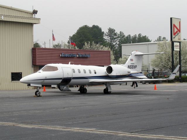 Learjet 31 (N68VP)