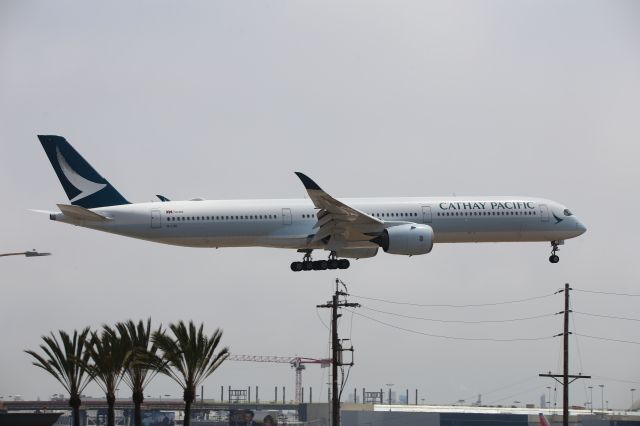 Airbus A350-1000 (B-LXE)