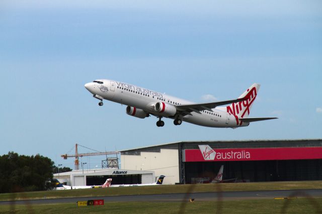 Boeing 737-800 (VH-VUY)