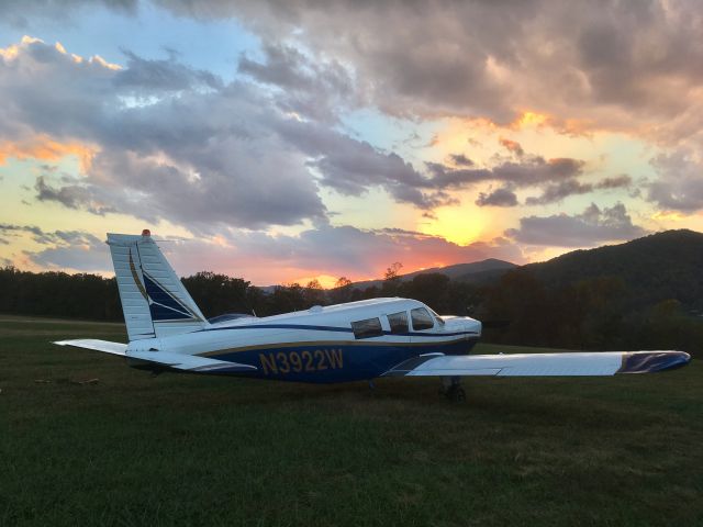 Piper Saratoga (N3922W)