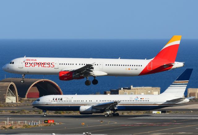 Airbus A321 (EC-JDR)