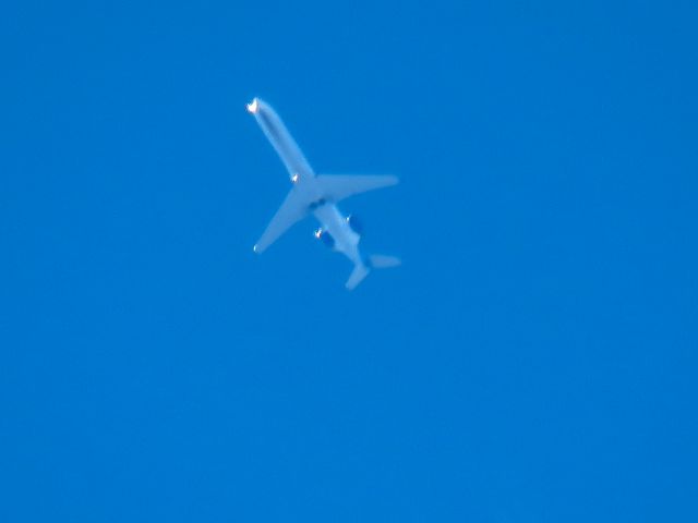 Canadair Regional Jet CRJ-700 (N546GJ)