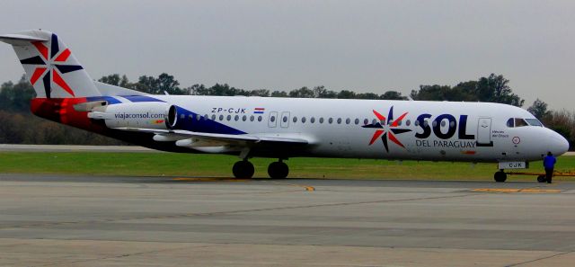 Fokker 100 (ZP-CJK) - Focker 100 da Sol del Paraguay no Aeropuerto Ezeiza-Buenos Aires-Argentina